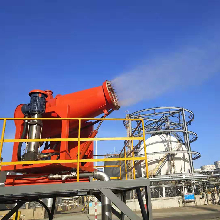 鄭通霧炮機(jī)廠家的高壓遠(yuǎn)程霧炮機(jī)有什么特色？